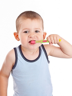 How to Brush a Two-Year-Old’s Teeth Effectively